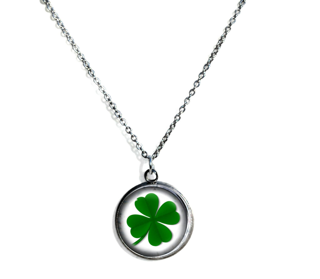 ebay Lucky Clover Image Pendant Necklace on a Chain 18-inches Silvertone